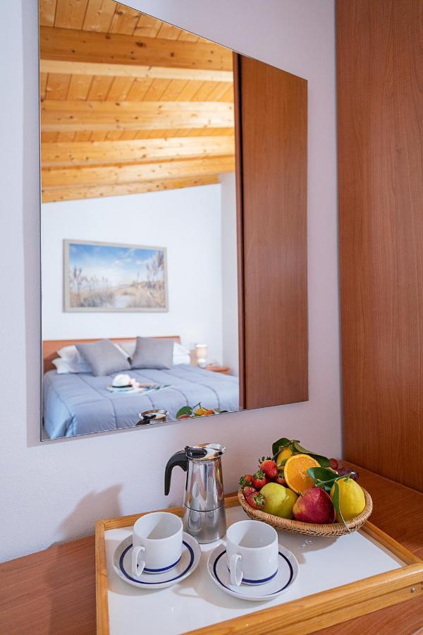 Apartment L'Archetto And Villetta Gruber - Regarda Travel Lazise Exteriör bild
