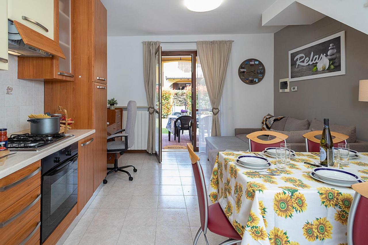Apartment L'Archetto And Villetta Gruber - Regarda Travel Lazise Exteriör bild