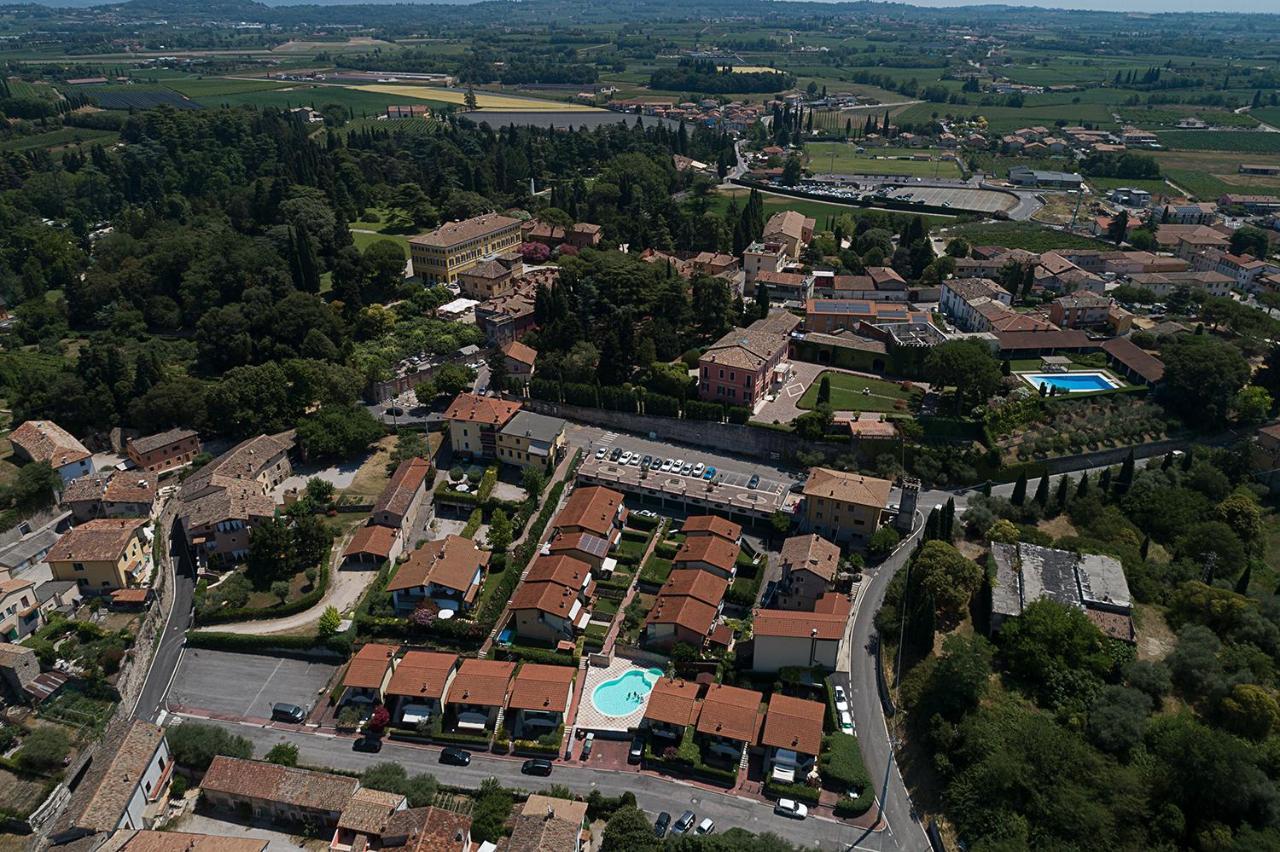 Apartment L'Archetto And Villetta Gruber - Regarda Travel Lazise Exteriör bild